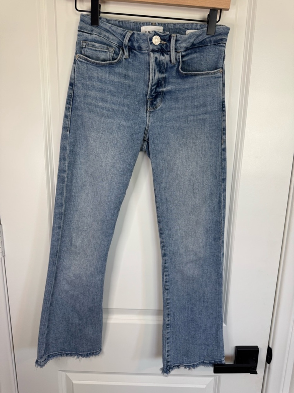 Frame Le Crop Mini Boot Jeans 26 Light Wash Raw Hem Cropped Flare Denim